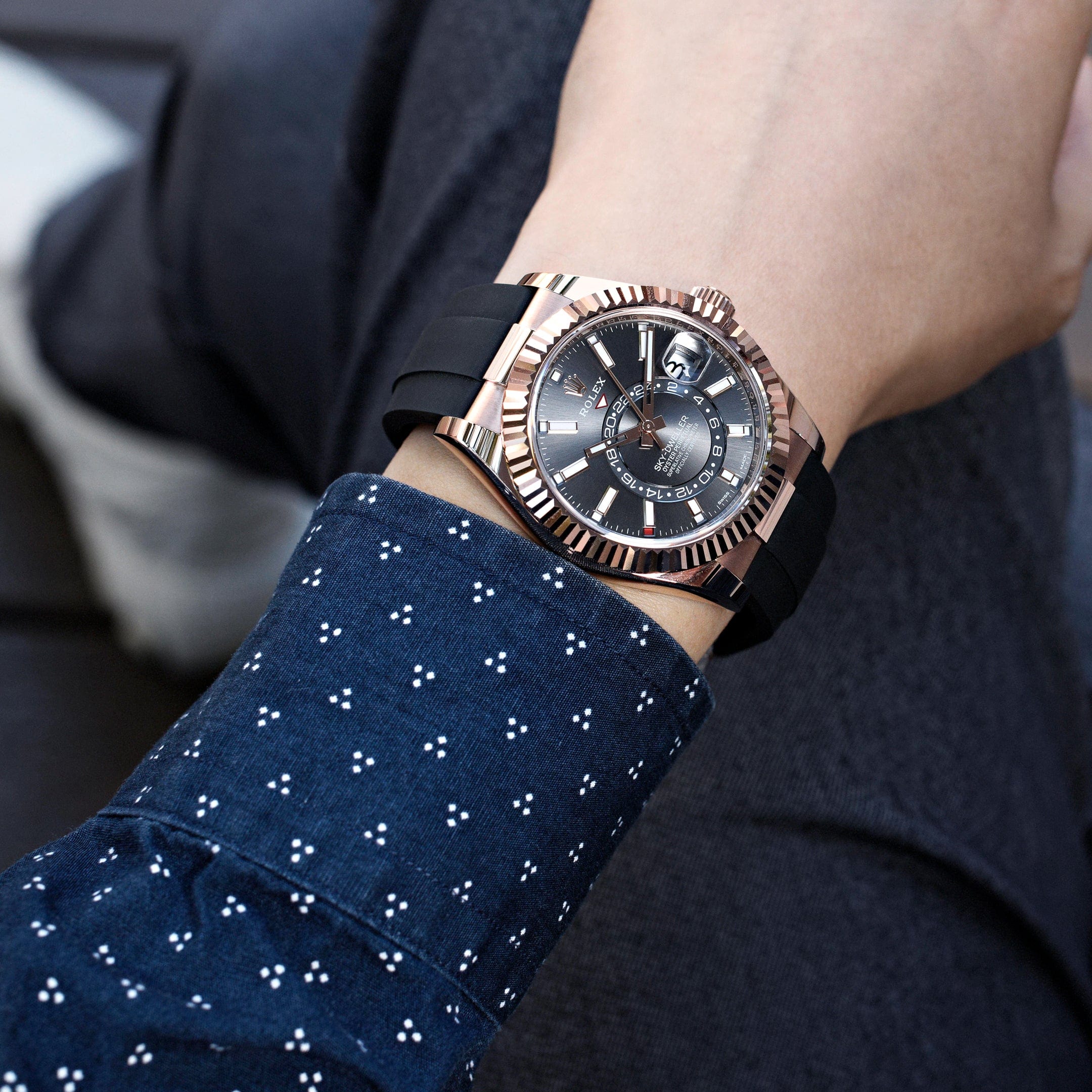 Rolex Sky-Dweller 326235 Rose Gold Rhodium Dial - 图片 2