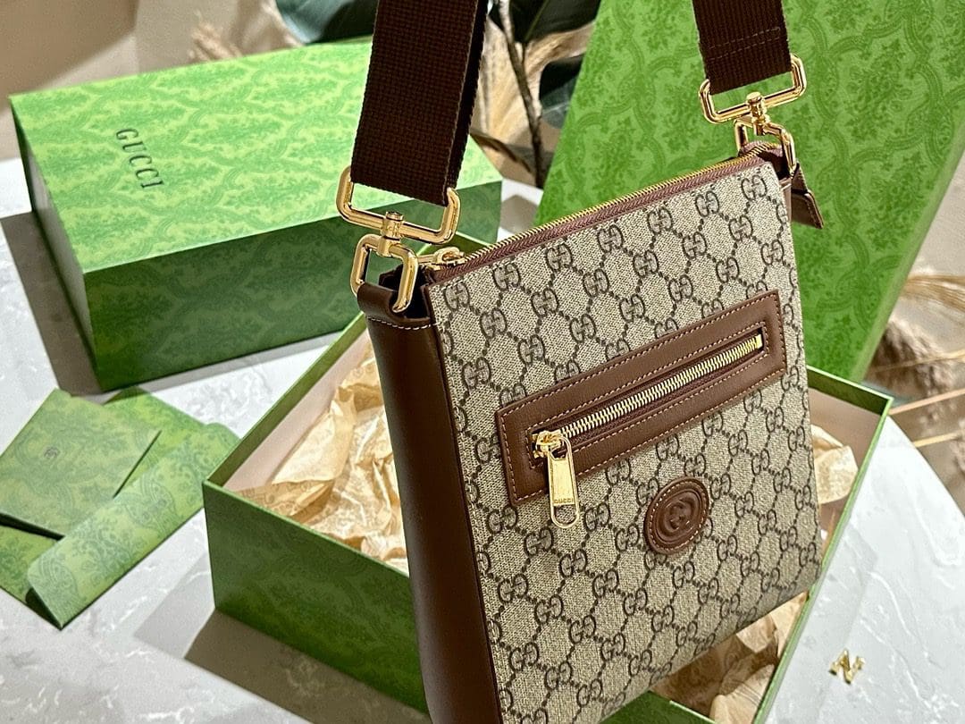 GUCCI SUPREME MESSENGER BAG - 图片 5